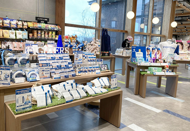 AINZ & TULPE F BEAUTY Image 2